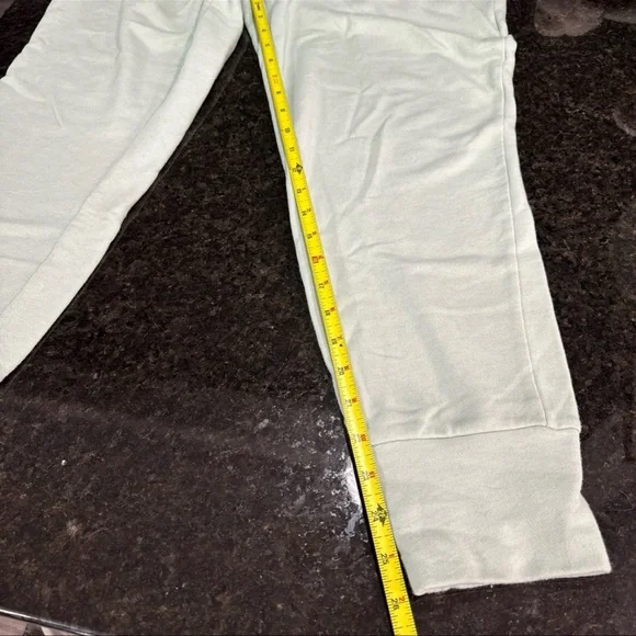 Fabletics Mint Green Joggers large - Picture 4 of 5